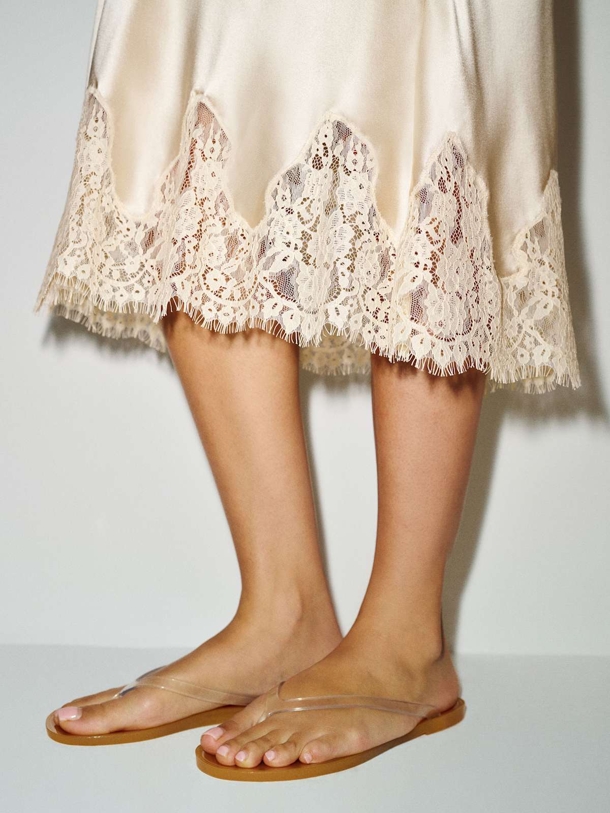 Reformation – Carolina Silk Midi Skirt