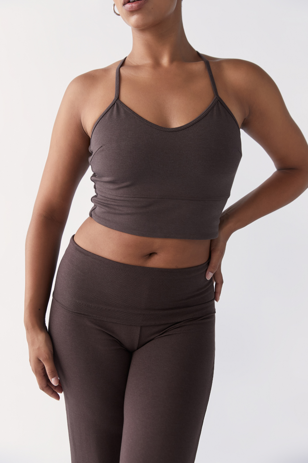 Pinky & Kamal – Flow Crop | Dark Brown