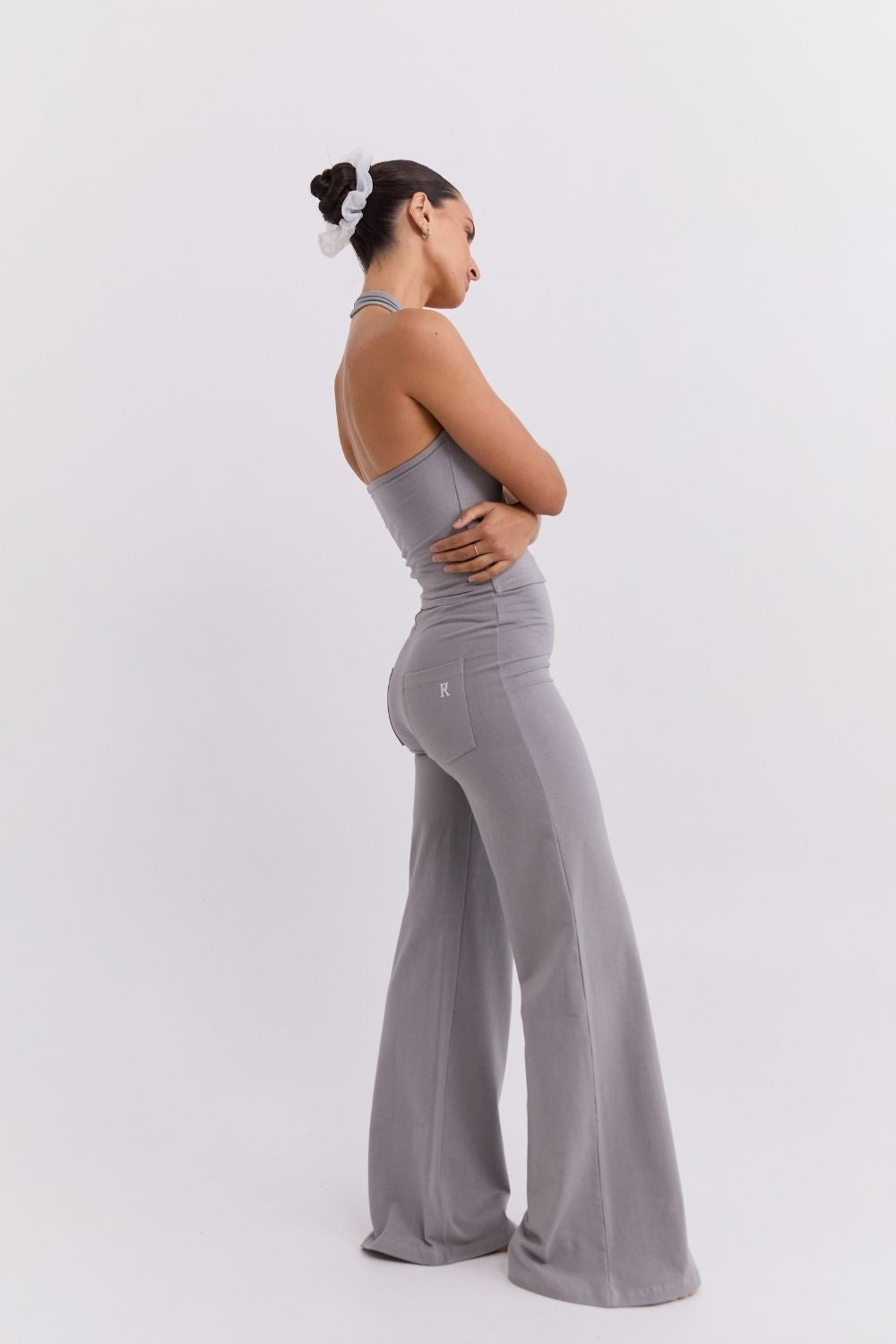 Pinky & Kamal – Wrap Band Yin Flare | Pebble Grey