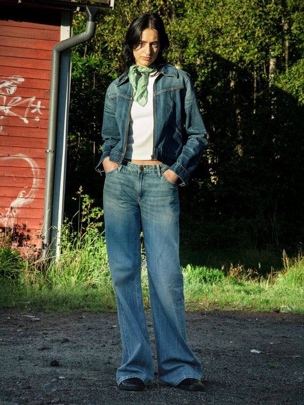 Nudie Jeans – Wide Heidi Drift Wood