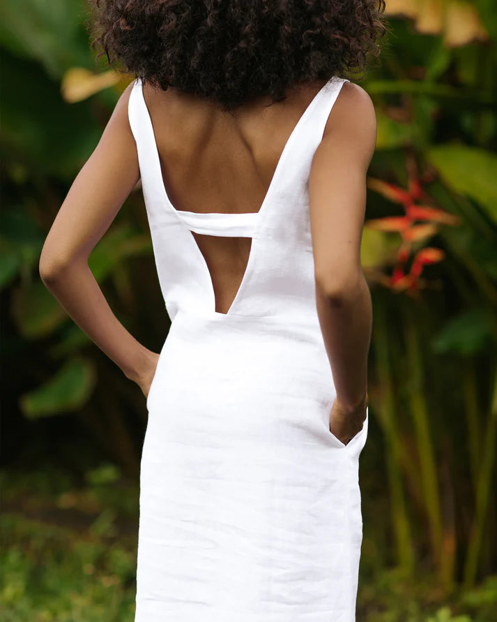 MagicLinen – Cut-Out Linen Dress