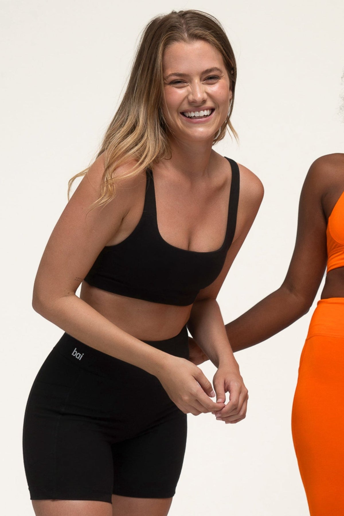 bai active – Square Up Top